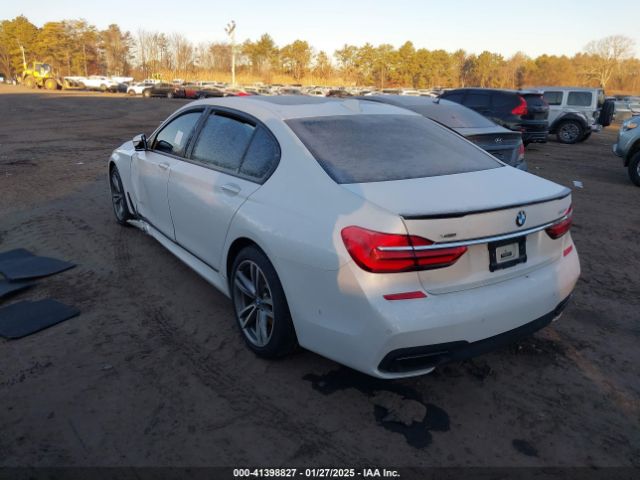 2016 BMW 750I WBA7F2C52GG420356 Photo 2