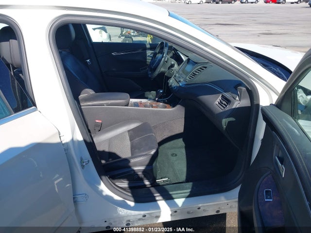 2G1125S30E9200711 Chevrolet lfx