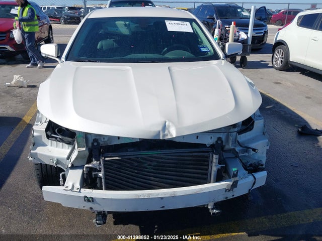 2G1125S30E9200711 Chevrolet lfx