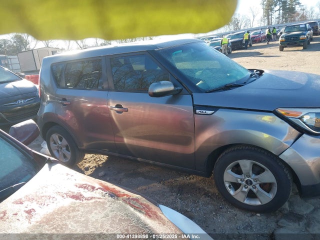 KIA Soul 2017 KNDJN2A21H7424081 Image 13