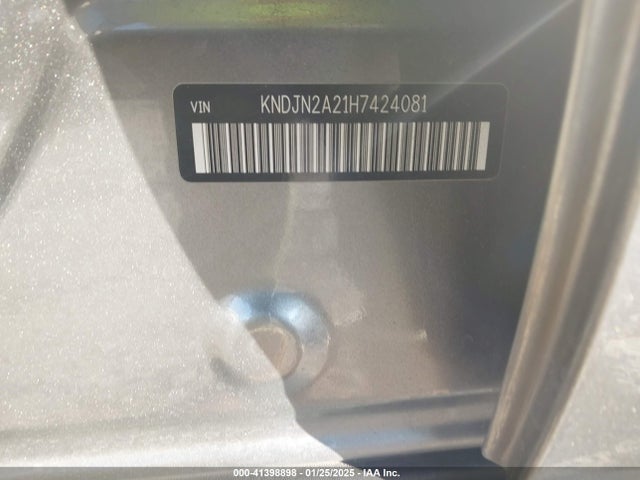 KIA Soul 2017 KNDJN2A21H7424081 Image 9