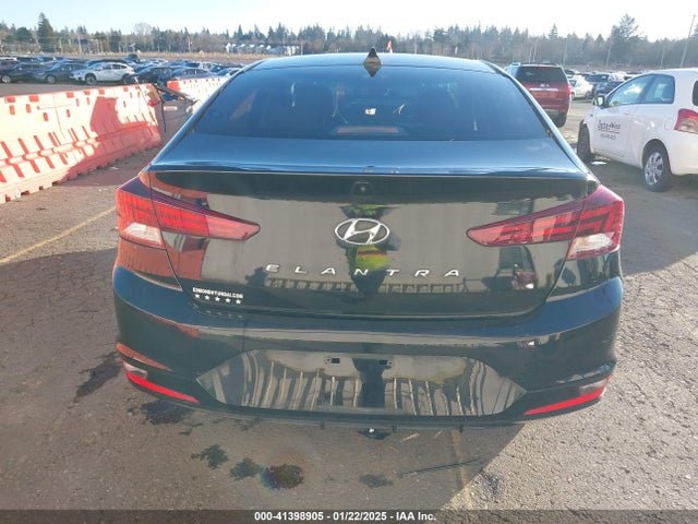 Hyundai ELANTRA SEL 2019 KMHD84LFXKU793476 Image 17
