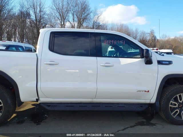 3GTUUEE83SG131651 GMC Sierra 1500 4wd  Short Box At4