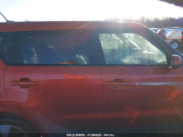 KIA SOUL + 2019 KNDJP3A51K7631300 Image 13