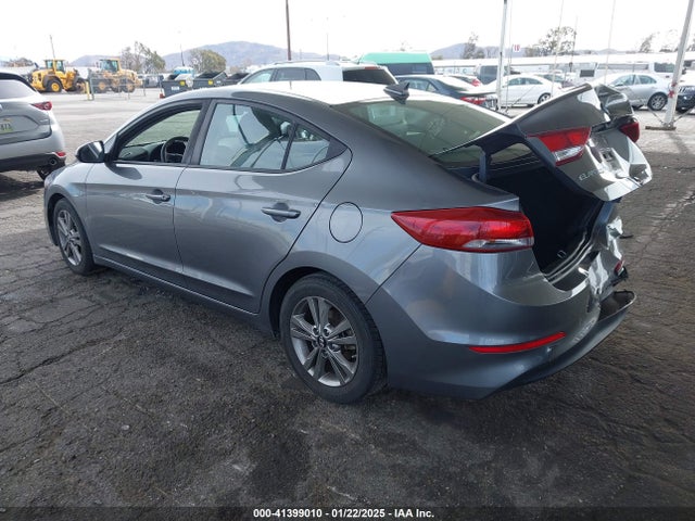 Hyundai ELANTRA SEL 2018 5NPD84LF2JH270840 Image 3