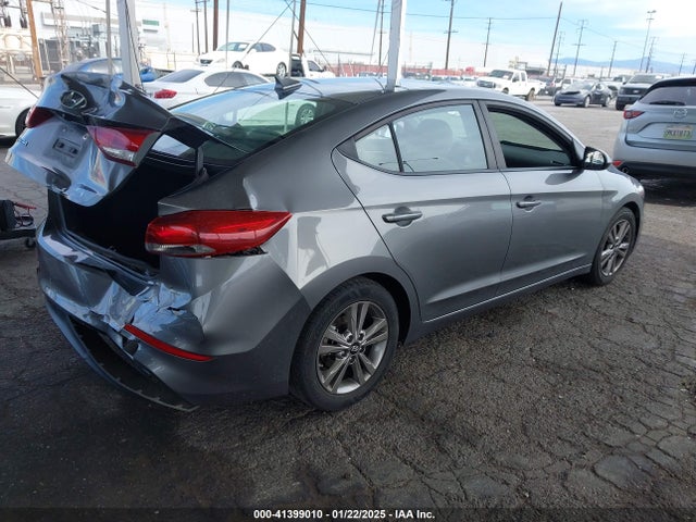 Hyundai ELANTRA SEL 2018 5NPD84LF2JH270840 Image 4