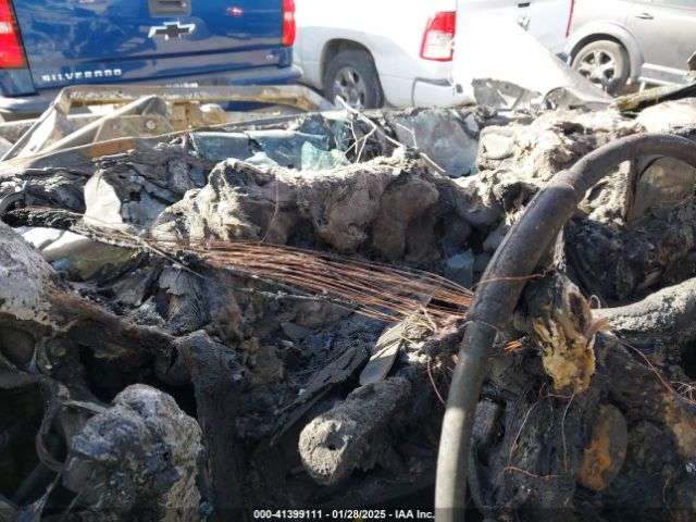 3GCUKSEC1JG590331 Chevrolet Silverado 1500 2lz