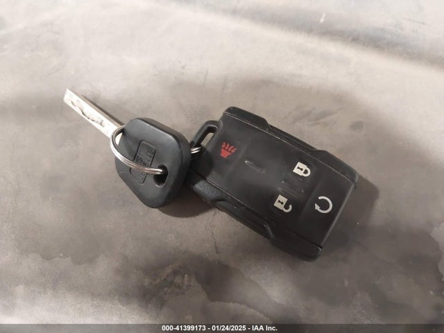 1GCVKREC8GZ172080 Chevrolet Silverado 1500 2lt