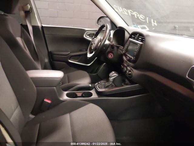 KNDJ23AU1L7043307 KIA Soul X-line