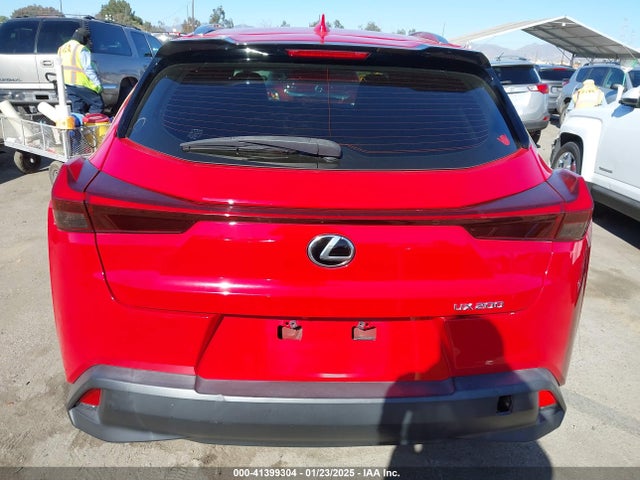 JTHY3JBH1K2006074 Lexus UX 200