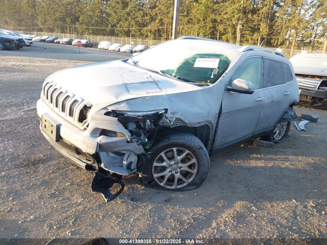 Jeep Cherokee Latitude 2015 1C4PJMCS6FW570963 Image 2