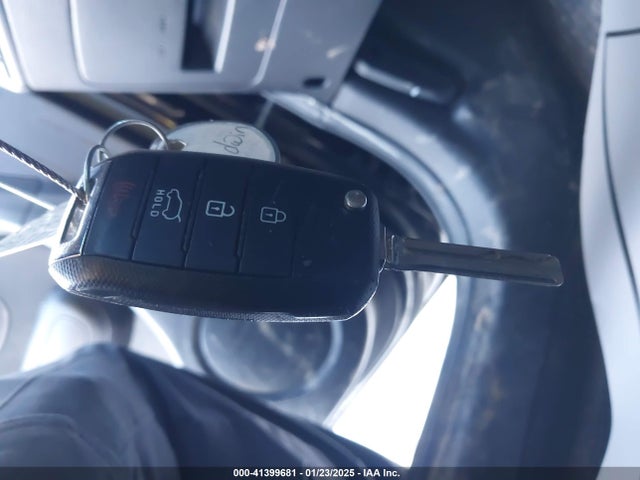KIA Soul 2019 KNDJN2A22K7913242 Image 11