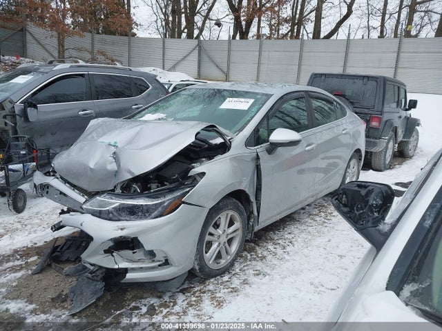Chevrolet Cruze Lt Auto 2017 1G1BE5SM2H7138299 Image 2