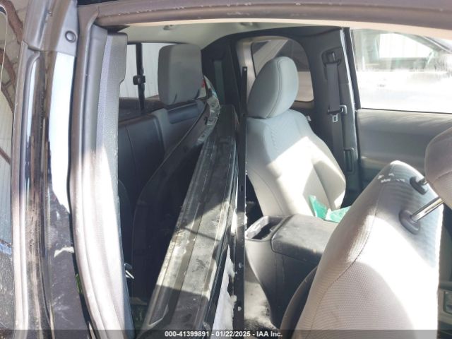 3TYSZ5AN7LT006907 Toyota Tacoma Sr V6