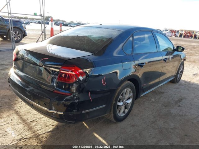 1VWAA7A3XJC024371 Volkswagen Passat 2.0t R-line/2.0t S