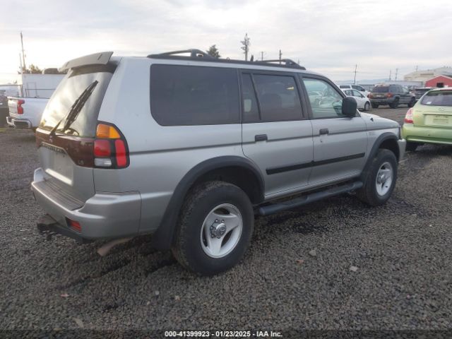 2000 MITSUBISHI MONTERO SPORT JA4LS31H0YP814188 Photo 3