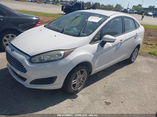 Ford FIESTA SE 2017 3FADP4BJ6HM119213 Image 2