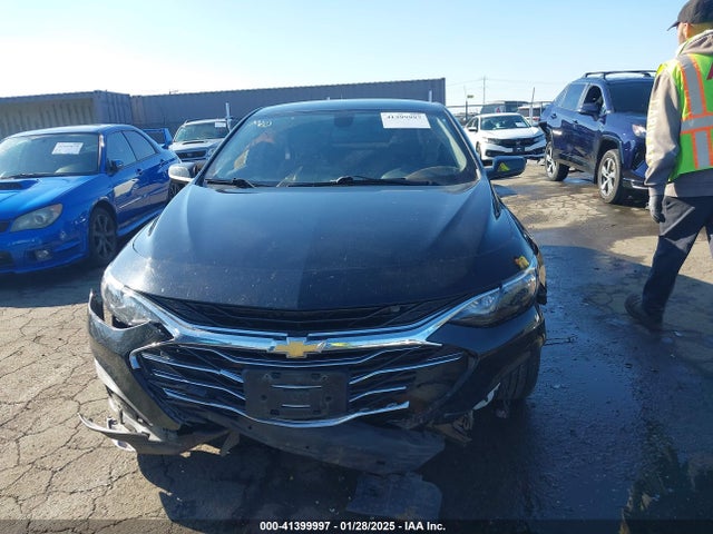 1G1ZD5STXLF121676 Chevrolet Malibu Fwd Lt