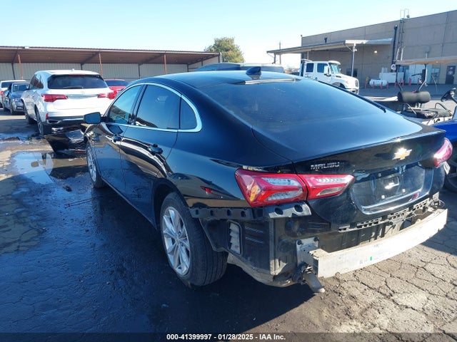 1G1ZD5STXLF121676 Chevrolet Malibu Fwd Lt