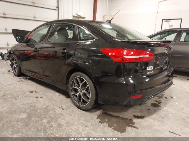 Ford FOCUS SE 2015 1FADP3F29FL255895 Image 3