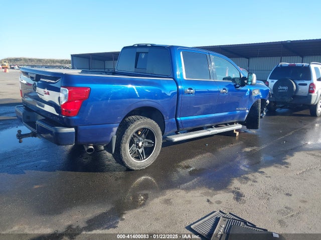 1N6AA1E56HN526155 Nissan Titan Sl