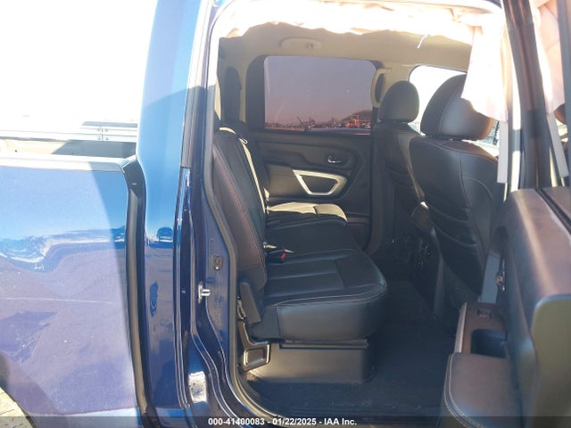 1N6AA1E56HN526155 Nissan Titan Sl