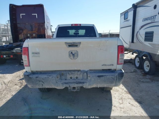 3C6UR5HLXRG157747 RAM 2500 Tradesman  4x4 8' Box