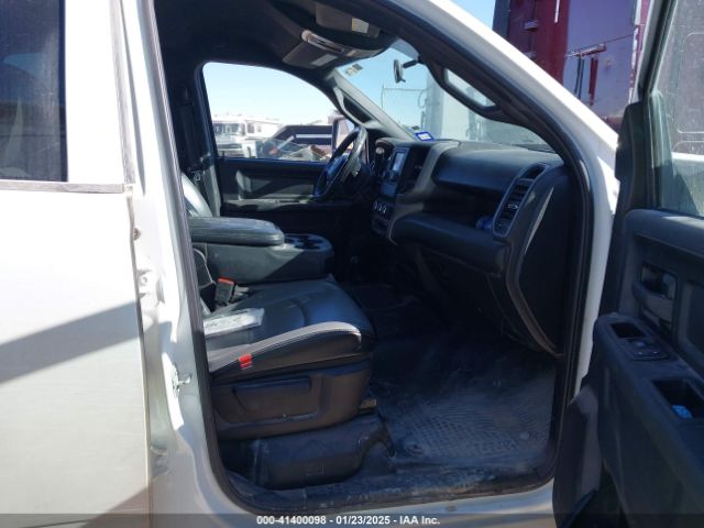 3C6UR5HLXRG157747 RAM 2500 Tradesman  4x4 8' Box