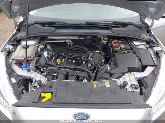 Ford FOCUS SE 2016 1FADP3K29GL219907 Image 10