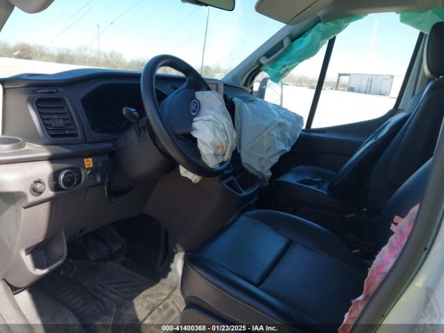 1FDBF6Z81NKA05332 Ford Transit-350 Cab