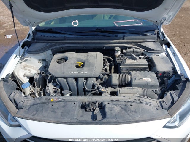 Hyundai ELANTRA SEL 2018 5NPD84LF4JH391093 Image 10