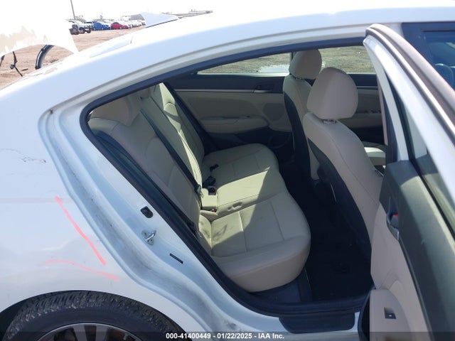 Hyundai ELANTRA SEL 2018 5NPD84LF4JH391093 Image 8