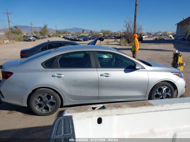 3KPF24AD1LE242126 KIA Forte Lxs