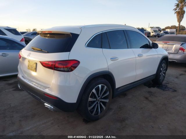 W1N4N4GB5NJ415391 Mercedes-Benz GLA 250