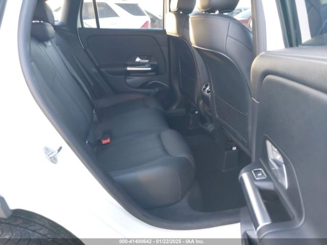 W1N4N4GB5NJ415391 Mercedes-Benz GLA 250