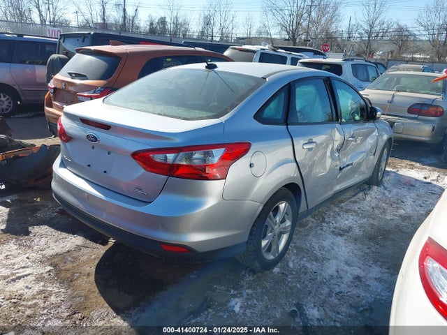 Ford FOCUS SE 2014 1FADP3F29EL106594 Image 4