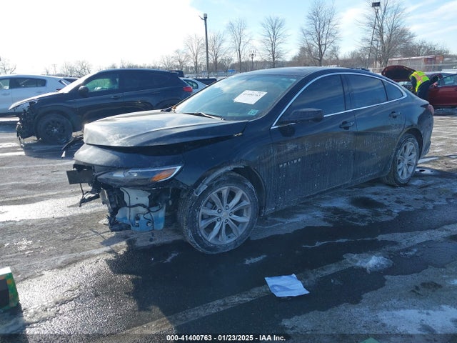 1G1ZD5ST9NF175909 Chevrolet Malibu Fwd Lt