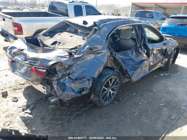 4T1F11AK5MU610094 Toyota CAMRY XLE