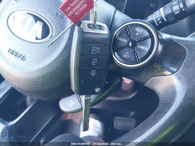 KIA Soul 2014 KNDJN2A28E7011246 Image 11