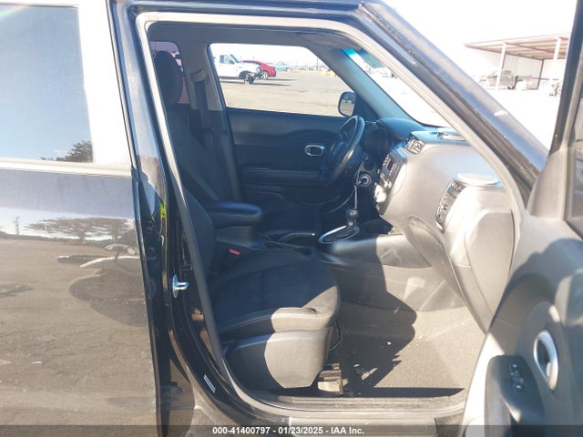 KIA Soul 2014 KNDJN2A28E7011246 Image 5