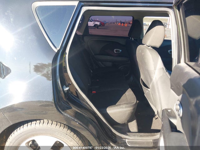 KIA Soul 2014 KNDJN2A28E7011246 Image 8