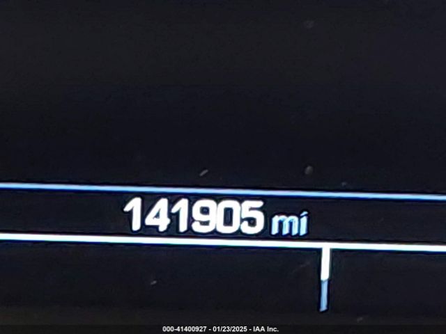 1GNEVJKW7JJ176691 Chevrolet Traverse Premier