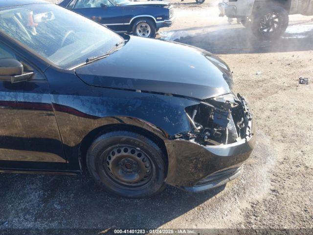 3VW167AJ4GM242457 Volkswagen Jetta 1.4t S