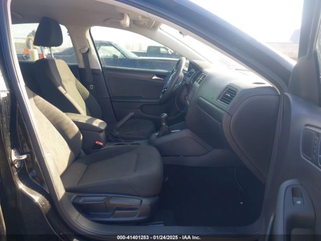3VW167AJ4GM242457 Volkswagen Jetta 1.4t S