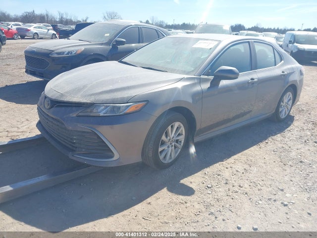 Toyota CAMRY LE 2023 4T1C11AK8PU182576 Image 2