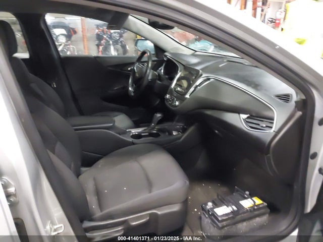 1G1ZD5STXJF171376 Chevrolet MALIBU LT