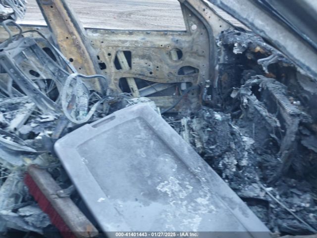 2016 BMW X3 5UXWX9C5XG0D65489 Photo 4