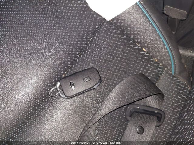 KNDCE3LG8M5103667 KIA Niro Ev Ex Premium