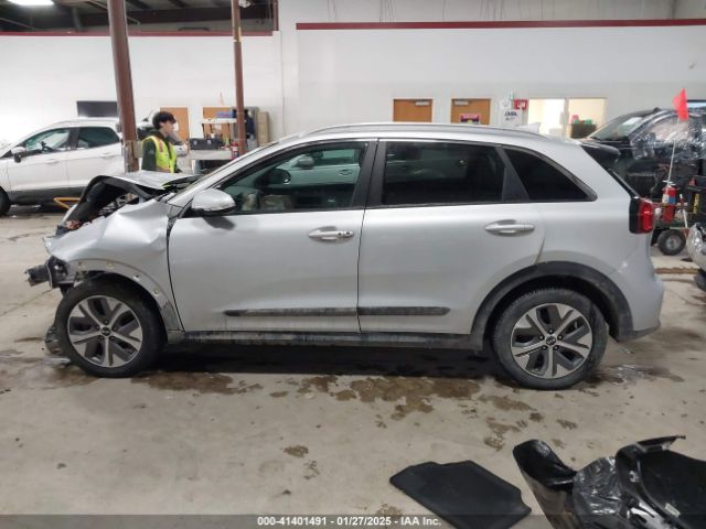 KNDCE3LG8M5103667 KIA Niro Ev Ex Premium