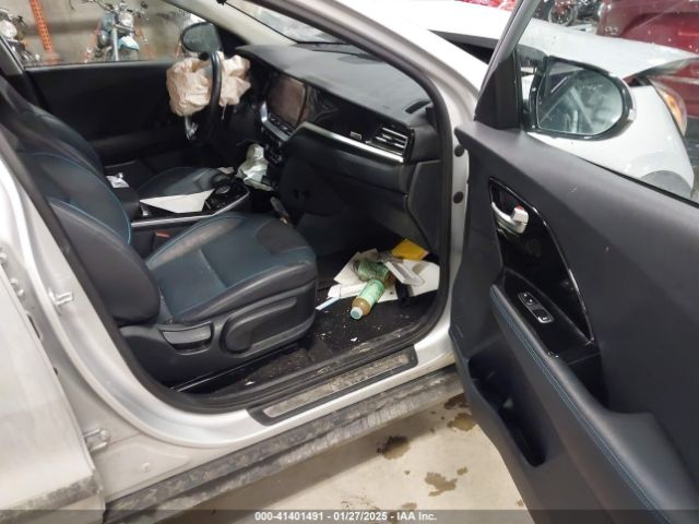 KNDCE3LG8M5103667 KIA Niro Ev Ex Premium